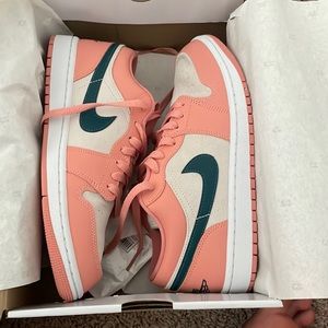 Womens Air Jordan 1 Low